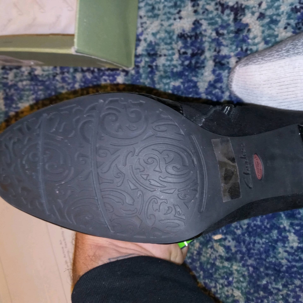 Boot - Picture 2 of 4